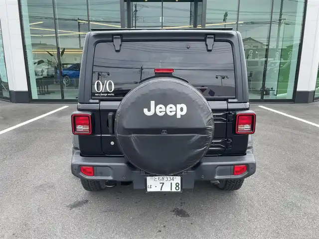 クライスラー・ジープ ジープ ラングラー アンリミテッド スポーツ 栃木県 2019(令1)年 7.4万km ブラック 関東圏ワンオーナー/純正ディスプレイオーディオ/AppleCarPlay/AndroidAuto/Bluetoothオーディオ/バックカメラ/ステリモ/サイドカメラ/クルーズコントロール/ルーフキャリア/USB入力端子×2/Cタイプ入力端子×1/バックソナー/ミラーヒーター/スマートキー×1