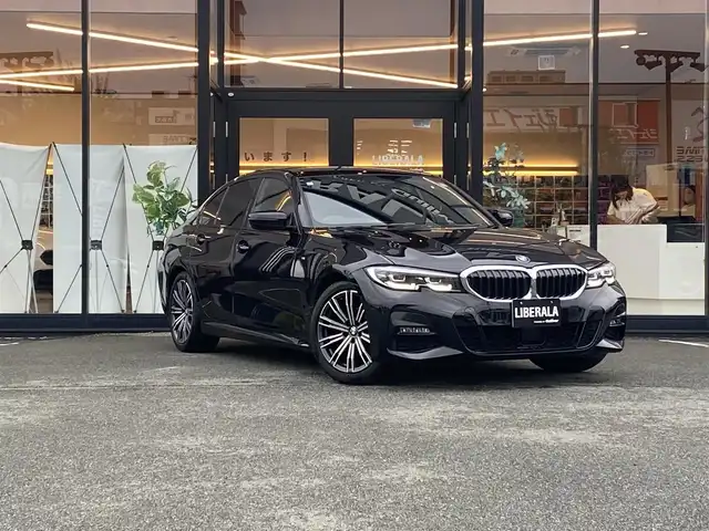 ＢＭＷ ３２０ｉ 福岡県 2019(平31)年 4.5万km サファイアブラックP ・1オーナー/・アクティブクルーズコントロール/・純正ナビ/USB/BT/carplay/・バックカメラ/・ハーフレザーシート/シートヒーター/・ドライブレコーダー/・ETC/・純正18AW/・スペアキー/・ワイヤレス充電