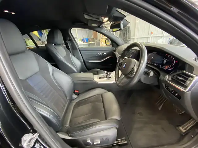 ＢＭＷ ３２０ｉ 福岡県 2019(平31)年 4.5万km サファイアブラックP ・1オーナー/・アクティブクルーズコントロール/・純正ナビ/USB/BT/carplay/・バックカメラ/・ハーフレザーシート/シートヒーター/・ドライブレコーダー/・ETC/・純正18AW/・スペアキー/・ワイヤレス充電