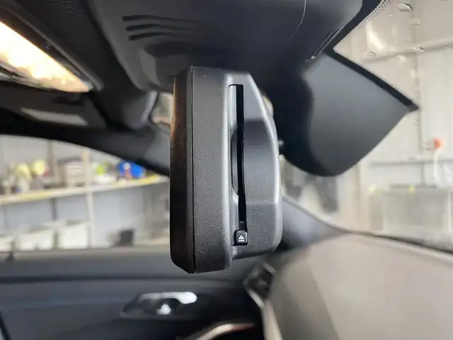 ＢＭＷ ３２０ｉ 福岡県 2019(平31)年 4.5万km サファイアブラックP ・1オーナー/・アクティブクルーズコントロール/・純正ナビ/USB/BT/carplay/・バックカメラ/・ハーフレザーシート/シートヒーター/・ドライブレコーダー/・ETC/・純正18AW/・スペアキー/・ワイヤレス充電