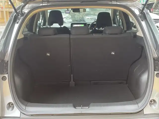 日産 ノート X 静岡県 2021(令3)年 1.6万km ダークメタルグレー ワンオーナー/純正ナビ/フルセグTV/CD/SD/BT/バックカメラ/エマージェンシーブレーキ/レーンキープアシスト/オートハイビーム/クリアランスソナー/前後ドライブレコーダー/ビルトインETC/ステアリングスイッチ/スマートキー×2/保証書/取扱説明書/ナビ取扱説明書/R6点検記録簿有