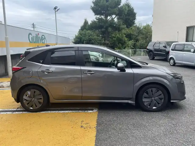 日産 ノート X 静岡県 2021(令3)年 1.6万km ダークメタルグレー ワンオーナー/純正ナビ/フルセグTV/CD/SD/BT/バックカメラ/エマージェンシーブレーキ/レーンキープアシスト/オートハイビーム/クリアランスソナー/前後ドライブレコーダー/ビルトインETC/ステアリングスイッチ/スマートキー×2/保証書/取扱説明書/ナビ取扱説明書/R6点検記録簿有