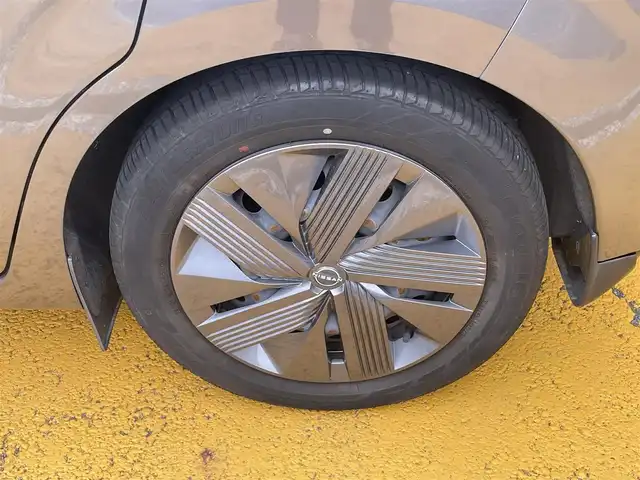 日産 ノート X 静岡県 2021(令3)年 1.6万km ダークメタルグレー ワンオーナー/純正ナビ/フルセグTV/CD/SD/BT/バックカメラ/エマージェンシーブレーキ/レーンキープアシスト/オートハイビーム/クリアランスソナー/前後ドライブレコーダー/ビルトインETC/ステアリングスイッチ/スマートキー×2/保証書/取扱説明書/ナビ取扱説明書/R6点検記録簿有