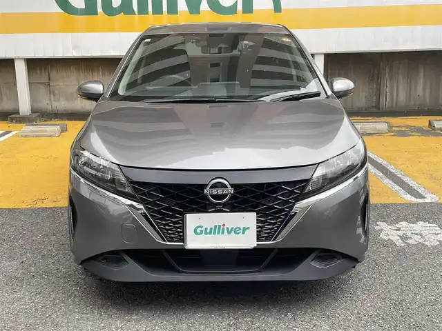 日産 ノート X 静岡県 2021(令3)年 1.6万km ダークメタルグレー ワンオーナー/純正ナビ/フルセグTV/CD/SD/BT/バックカメラ/エマージェンシーブレーキ/レーンキープアシスト/オートハイビーム/クリアランスソナー/前後ドライブレコーダー/ビルトインETC/ステアリングスイッチ/スマートキー×2/保証書/取扱説明書/ナビ取扱説明書/R6点検記録簿有