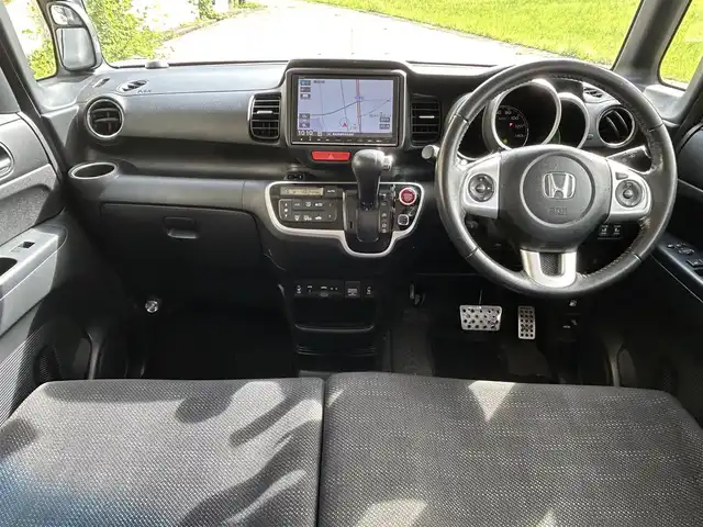 ホンダ Ｎ ＢＯＸ G ターボ SSパッケージ 長崎県 2017(平29)年 5.4万km プレミアムホワイトパールⅡ 純正8インチナビ/（CD/DVD/BT/フルセグ）/バックカメラ/衝突軽減システム/両側パワースライドドア/クルーズコントロール/ETC/パドルシフト/シートヒーター/ドライブレコーダー/オートライト/純正14インチAW