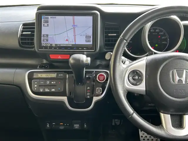 ホンダ Ｎ ＢＯＸ G ターボ SSパッケージ 長崎県 2017(平29)年 5.4万km プレミアムホワイトパールⅡ 純正8インチナビ/（CD/DVD/BT/フルセグ）/バックカメラ/衝突軽減システム/両側パワースライドドア/クルーズコントロール/ETC/パドルシフト/シートヒーター/ドライブレコーダー/オートライト/純正14インチAW