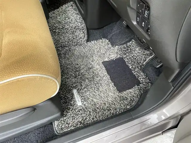 日産 キューブ 15X Vセレクション 群馬県 2014(平26)年 6.8万km ライトジンジャー 純正７インチナビ　フルセグＴＶ　バックカメラ　オートライト　ベンチシート　純正フロアマット　ＥＴＣ　スマートキー　盗難防止装置　横滑り防止装置　パワーウィンドウ　パワーステアリング　禁煙車