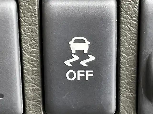 日産 キューブ 15X Vセレクション 群馬県 2014(平26)年 6.8万km ライトジンジャー 純正７インチナビ　フルセグＴＶ　バックカメラ　オートライト　ベンチシート　純正フロアマット　ＥＴＣ　スマートキー　盗難防止装置　横滑り防止装置　パワーウィンドウ　パワーステアリング　禁煙車