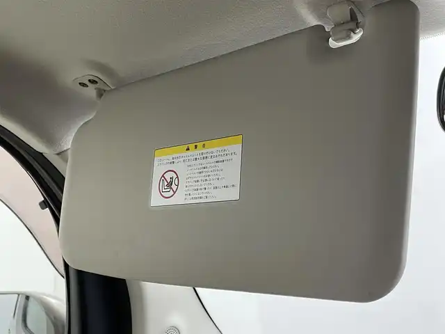 日産 キューブ 15X Vセレクション 群馬県 2014(平26)年 6.8万km ライトジンジャー 純正７インチナビ　フルセグＴＶ　バックカメラ　オートライト　ベンチシート　純正フロアマット　ＥＴＣ　スマートキー　盗難防止装置　横滑り防止装置　パワーウィンドウ　パワーステアリング　禁煙車