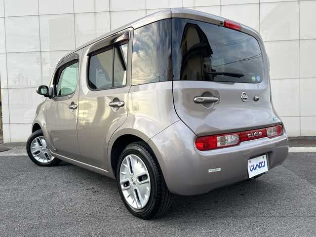 日産 キューブ 15X Vセレクション 埼玉県 2014(平26)年 6.8万km ライトジンジャー (株)IDOMが運営する【じしゃロン熊谷店】の自社ローン専用車両になりますこちらは現金またはオートローンご利用時の価格です。自社ローンご希望の方は別途その旨お申付け下さい/純正SDナビ　MM114D-W/　CD/DTV/USB/バックカメラ/アイドリングストップ/ビルトインETC/純正フロアマット/スマートキー/ライトレベライザー