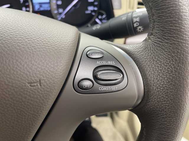 日産 フーガ 250GT タイプP 群馬県 2011(平23)年 5.5万km スーパーブラック 純正ＨＤＤナビ　/バックカメラ　/ワンセグＴＶ　/ビルトインＥＴＣ　/レザーシート　/全席パワーシート　/＝＝＝＝＝＝＝＝＝＝＝＝＝＝＝＝＝＝＝＝＝＝＝＝＝/シートヒーター　/エアシート　/プッシュスタートボタン　/ＨＩＤヘッドライト　/オートライト　/純正アルミホイール　/禁煙車