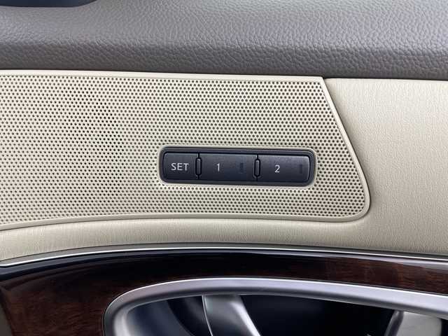 日産 フーガ 250GT タイプP 群馬県 2011(平23)年 5.5万km スーパーブラック 純正ＨＤＤナビ　/バックカメラ　/ワンセグＴＶ　/ビルトインＥＴＣ　/レザーシート　/全席パワーシート　/＝＝＝＝＝＝＝＝＝＝＝＝＝＝＝＝＝＝＝＝＝＝＝＝＝/シートヒーター　/エアシート　/プッシュスタートボタン　/ＨＩＤヘッドライト　/オートライト　/純正アルミホイール　/禁煙車