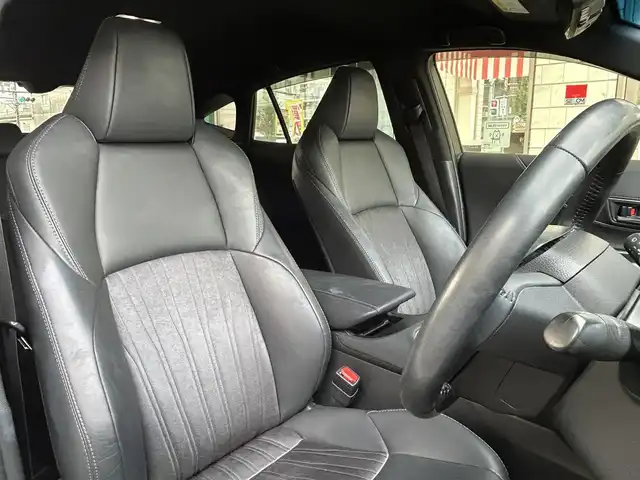 トヨタ ハリアー G 愛知県 2021(令3)年 4.5万km ホワイトパールクリスタルシャイン 純正12.3型ディスプレイ〈MOP〉/・Tコネクトナビ／Bluetooth／USB／地デジTV/・Apple Car Play／Android　Auto/・JBLプレミアムサウンドシステム/バックビューカメラ/パワーバックドア/デジタルインナーミラー/合皮＆ファブリックコンビシート/運転席パワーシート/LEDヘッドライト／デイライト／フォグランプ/ビルトインETC2.0/TOYOTA SAFETY SENSE/・プリクラッシュセーフティ/・レーントレーシングアシスト/・レーダークルーズコントロール/・アダプティブハイビームシステム/・ロードサインアシスト/パーキングサポートブレーキ/純正18インチAW