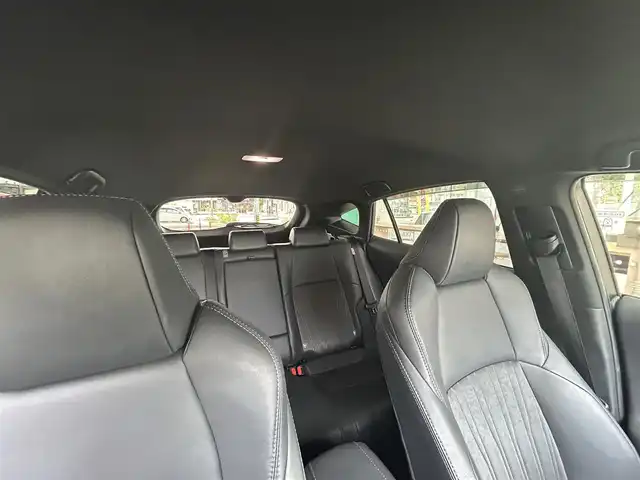 トヨタ ハリアー G 愛知県 2021(令3)年 4.5万km ホワイトパールクリスタルシャイン 純正12.3型ディスプレイ〈MOP〉/・Tコネクトナビ／Bluetooth／USB／地デジTV/・Apple Car Play／Android　Auto/・JBLプレミアムサウンドシステム/バックビューカメラ/パワーバックドア/デジタルインナーミラー/合皮＆ファブリックコンビシート/運転席パワーシート/LEDヘッドライト／デイライト／フォグランプ/ビルトインETC2.0/TOYOTA SAFETY SENSE/・プリクラッシュセーフティ/・レーントレーシングアシスト/・レーダークルーズコントロール/・アダプティブハイビームシステム/・ロードサインアシスト/パーキングサポートブレーキ/純正18インチAW