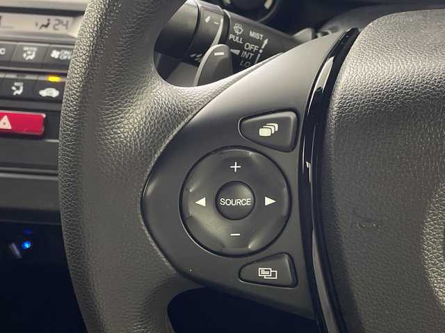 ホンダ Ｓ６６０ β 岐阜県 2015(平27)年 3万km プレミアムスターホワイトP ドラレコ/AUX/USB/FM AM/パドルシフト/HIDヘッドライト/オートライト/スマートキー/プッシュスタート/純正フロアマット/AAC/衝突被害軽減ブレーキ/横滑り防止装置/パワーウィンドウ