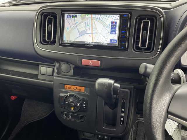 マツダ キャロル ハイブリッドGX 愛知県 2023(令5)年 1.4万km ダスクブルーメタリック/ホワイト2トーン KENWOOD製ナビ/【Bluetooth/CD/AM/FM/AUX】/衝突被害軽減ブレーキ/ペダル踏み間違い時加速抑制装置/車線逸脱警報システム/誤発進抑制機能/コーナーセンサー/横滑り防止装置/アイドリングストップ/前席シートヒーター/ビルトインETC/オートエアコン/プッシュスタート/スペアキー/純正フロアマット/純正14インチアルミホイール/LEDオートライト/電動格納ミラー