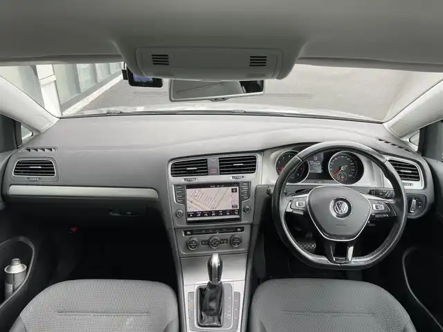 フォルクスワーゲン ゴルフ TSI コンフォートライン BM 道央・札幌 2014(平26)年 11.9万km タングステンシルバーメタリック 純正メーカーナビ/CD/DVD/BT/クルーズコントロール/バックカメラ/ビルトインETC/ドライブレコーダー/アイドリングストップ/ステアリングリモコン/パドルシフト/電動パーキング/オートブレーキホールド/MTモード付AT/リモコンキー/HIDヘッドライト/オートライト/フォグランプ/電動格納ミラー/ヒーテッドドアミラー/ウィンカーミラー/フロアマット/スペアキー/純正AW付き夏タイヤ積込/205/55/R16/2019年/山2mm