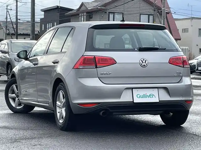 フォルクスワーゲン ゴルフ TSI コンフォートライン BM 道央・札幌 2014(平26)年 11.9万km タングステンシルバーメタリック 純正メーカーナビ/CD/DVD/BT/クルーズコントロール/バックカメラ/ビルトインETC/ドライブレコーダー/アイドリングストップ/ステアリングリモコン/パドルシフト/電動パーキング/オートブレーキホールド/MTモード付AT/リモコンキー/HIDヘッドライト/オートライト/フォグランプ/電動格納ミラー/ヒーテッドドアミラー/ウィンカーミラー/フロアマット/スペアキー/純正AW付き夏タイヤ積込/205/55/R16/2019年/山2mm