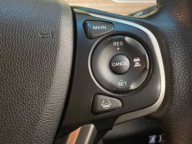 ホンダ フリード＋ クロスター ホンダセンシング 道央・札幌 2021(令3)年 5.4万km プラチナホワイトパール ４ＷＤ/ホンダセンシング　/社外ナビ　/バックカメラ　/両側電動スライドドア　/純正エンジンスターター　/純正１５インチアルミホイール　/レーダークルーズ/ドライブレコーダー　/前席シートヒーター　/ハーフレザーシート　/コーナーセンサー　/ＬＥＤヘッドライト/ビルトインETC