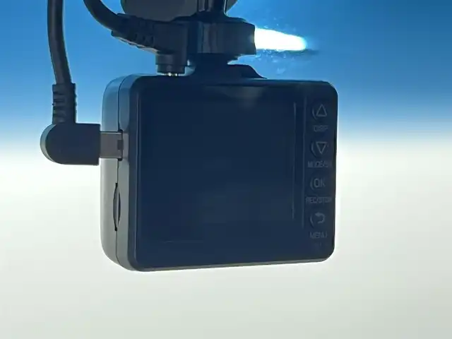 トヨタ アルファードハイブリット SR Cパッケージ 福島県 2019(令1)年 2.3万km ホワイトパールクリスタルシャイン フリップダウンモニター/・純正SDナビゲーション/型式：NSZt-Y68T/【CD/DVD/Bluetooth/フルセグTV】/・バックカメラ/・ETC2.0/・前後ドライブレコーダー/プリクラッシュセーフティ/レーントレーシングアシスト/アダプティブクルーズコントロール/クリアランスソナー/パーキングサポートブレーキ/ロードサインアシスト/電子パーキングブレーキ/・ブレーキオートホールド/アイドリングストップ/両側パワースライドドア/・パワーバックドア/コンビステアリング/・ステアリングスイッチ/・ステアリングヒーター/レザーシート/・運転席＋助手席パワーシート/・運転席メモリーシート/・運転席＋助手席シートヒーター/・運転席＋助手席エアシート/・オットマン/LEDヘッドライト/・オートライト/・フロントフォグライト/ABS/横滑り防止装置/盗難防止装置/純正フロアマット/ドアバイザー/プッシュスタート/・スマートキー/・スペアキー