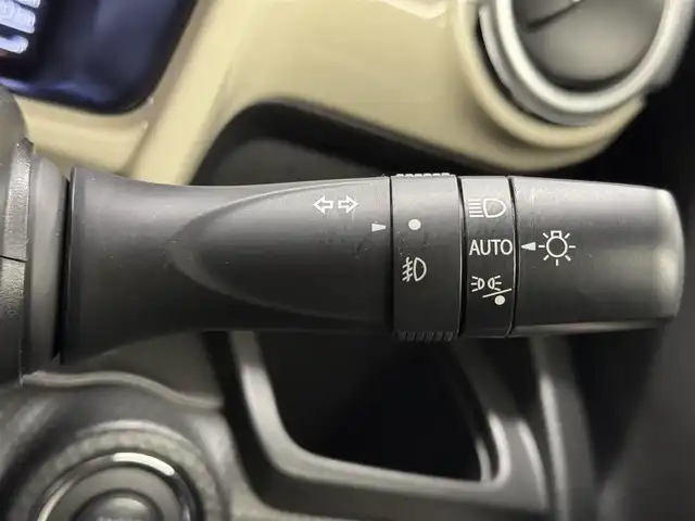 スズキ クロスビー HYBRID MZ 三重県 2023(令5)年 2.3万km スーパーブラックパール マイルドハイブリッド/FF/MTモード付インパネ6AT/純正 8インチナビ AVIC-RL99/（CD/DVD/SD/MSV/FM/AM/DTV/Bluetooth/iPod/USB）/全方位モニター/スズキセーフティサポート/・デュアルカメラブレーキサポート/・車線維持支援機能/・車線逸脱警報機能/・ふらつき警報/・誤発進抑制機能/・後方誤発進抑制機能/・アダプティブクルーズコントロール（ACC）（全車速追従機能付）/・リヤパーキングセンサー/装備/・シートヒーター（D/N）/・オートエアコン/・オートライト/・LEDヘッドライト/・ハイビームアシスト/・LEDフロントフォグライト/・パドルシフト/・ステアリングリモコン/・充電用USBジャック/・プッシュスタート/・スマートキーシステム/・純正16inAW/・保/取/・予備スマートキーx1