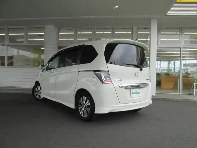 ホンダ フリード ハイブリット ジャストセレクション 千葉県 2012(平24)年 4.6万km プレミアムホワイトパール ワンオーナー/純正ナビ、ワンセグTV/バックカメラ/純正オーディオ【DVD/CD/SD/USB】/両側パワースライドドア/HIDヘッドライト/クルーズコントロール/前後コーナーセンサー/ハーフレザーシート/革巻きステアリング/ナビ連動ステアリングスイッチ/前方ドライブレコーダー/ETC、スペアキー/取扱説明書/ナビ取扱説明書/新車時保証書/ホンダ整備記録簿(H25/26/27/28/30/R2/5/6)