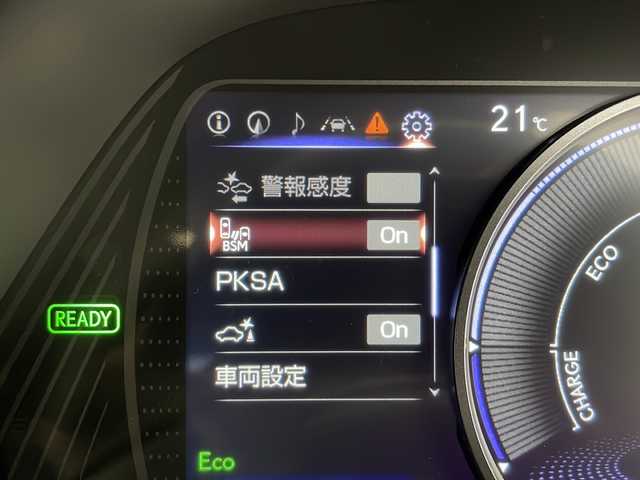 レクサス ＵＸ 250h バージョンL 愛知県 2019(令1)年 6.3万km グラファイトブラックガラスフレーク 衝突軽減システム/純正10型ナビ/全方位カメラ/三眼LEDヘッドライト/レーダークルーズコントロール/シートヒーター/エアシート/フルセグ/CD DVD/Bluetooth/バックカメラ/パワーシート/コーナーセンサー/純正アルミホイール/ETC2.0/ブラインドスポットモニター/ステアリングヒーター/オートマチックハイビーム/置くだけ充電機/ドライブレコーダー/ステアリングスイッチ/スマートキー/プッシュスタート