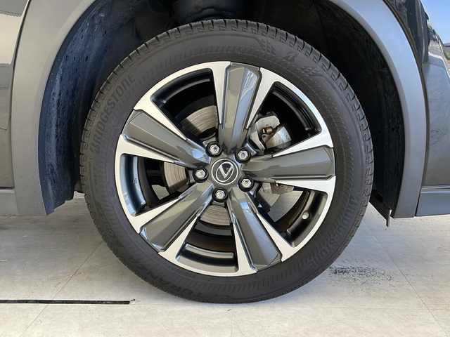 レクサス ＵＸ 250h バージョンL 愛知県 2019(令1)年 6.3万km グラファイトブラックガラスフレーク 衝突軽減システム/純正10型ナビ/全方位カメラ/三眼LEDヘッドライト/レーダークルーズコントロール/シートヒーター/エアシート/フルセグ/CD DVD/Bluetooth/バックカメラ/パワーシート/コーナーセンサー/純正アルミホイール/ETC2.0/ブラインドスポットモニター/ステアリングヒーター/オートマチックハイビーム/置くだけ充電機/ドライブレコーダー/ステアリングスイッチ/スマートキー/プッシュスタート