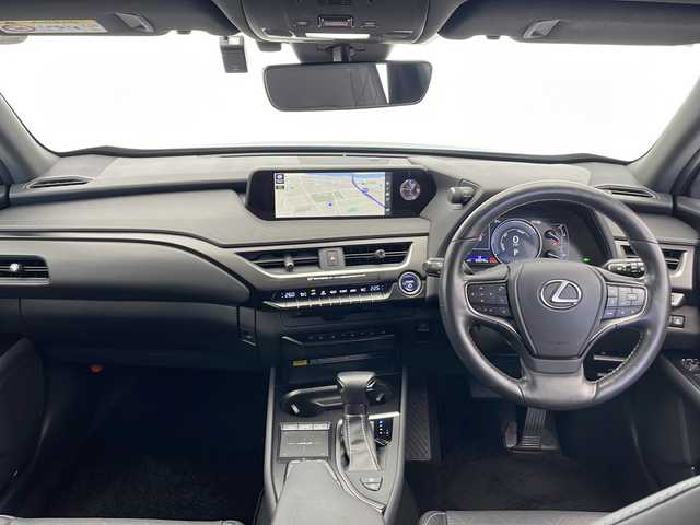 レクサス ＵＸ 250h バージョンL 愛知県 2019(令1)年 6.3万km グラファイトブラックガラスフレーク 衝突軽減システム/純正10型ナビ/全方位カメラ/三眼LEDヘッドライト/レーダークルーズコントロール/シートヒーター/エアシート/フルセグ/CD DVD/Bluetooth/バックカメラ/パワーシート/コーナーセンサー/純正アルミホイール/ETC2.0/ブラインドスポットモニター/ステアリングヒーター/オートマチックハイビーム/置くだけ充電機/ドライブレコーダー/ステアリングスイッチ/スマートキー/プッシュスタート