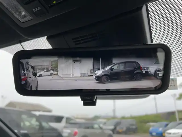 トヨタ ヴォクシー ハイブリッド S－Z 静岡県 2022(令4)年 5.5万km ホワイトパールクリスタルシャイン TOYOTA SAFETY SENSE/・プリクラッシュセーフティ/・レーントレーシングアシスト/・レーダークルーズコントロール/・アダプティブハイビーム/・発進遅れ抑止機能/・レーンチェンジアシスト/純正ナビ/AM FM CD DVD Bluetooth ipod /AppleCarPlay AndroidAuto/ヘッドアップディスプレイ/レザーシート/全席シートヒーター/エアシート/オートブレーキホールド/電動パーキングブレーキ/純正16インチアルミホイール/革巻きステアリング/ステアリングスイッチ/スマートキー＆プッシュスタート/サンシェード/後席カーテン/取扱説明書/フルセグTV　/アラウンドビューモニター/バックモニター/自動駐車システム/ビルトインETC2.0/COMTECドライブレコーダー(HDR361G5)/LEDオートヘッドライト/両側パワースライドドア