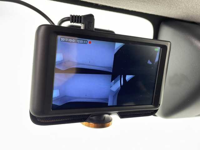 トヨタ タンク カスタムG－T 千葉県 2020(令2)年 1.6万km パールホワイトⅢ 衝突軽減装置/レーンキープアシスト/両側パワースライドドア/純正SDナビ(NSZT-Y68T)/Bluetooth/CD/DVD/AM/FM/バックカメラ/シートヒーター（運転席・助手席）/スマートキー/プッシュスタート/クルーズコントロール/オートマチックハイビーム/LEDヘッドライト