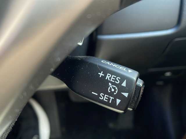 レクサス ＧＳ 350 バージョンL 道北・旭川 2013(平25)年 10.2万km スターライトブラックガラスフレーク ・４WD/・禁煙車/・純正ナビCD/DVD/BT/TV/USB/AUX/・黒革シート/・バックカメラ/・全席シートヒーター/・前席エアシート/・パワーシート/・前席シートメモリー/・パワーシート/・革巻きコンビステアリング/・モード切替ノーマル/エコ/スポーツ/スポーツ＋/・クルーズコントロール/・リアサンシェード/・ミラーヒーター/・リアドアサンシェード/・ドアミラーウインカー/・ヘッドライトウォッシャー/・フォグランプ/・LEDヘッドライト/・電格ミラー/・パドルシフト/・ステアリングスイッチ/・ビルトインETC/・オートエアコン/・スペアキー1個/・カードキー1枚