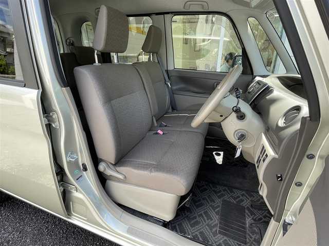 ダイハツ タント L 東京都 2013(平25)年 4.5万km シャンパンゴールドメタリックⅡ 純正オーディオ/CD/FM・AM/AUX//ETC/ヘッドライトレベライザー/ハロゲンヘッドライト/純正ドアバイザー/純正フロアマット/電格ミラー/ISOFIX対応車/リモコンキー/保証書/取扱説明書