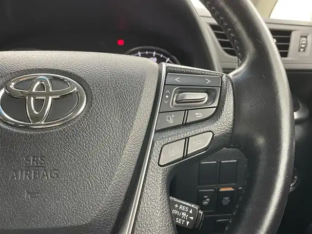 トヨタ ヴェルファイア Z Gエディション 岡山県 2020(令2)年 5.3万km ホワイトパールクリスタルシャイン 純正ディスプライオーディオ/【CD/DVD/USB/Bluetooth/フルセグTV】/ナビ機能付き/純正フリップダウンモニター/バックカメラ/ビルトインETC/純正ドライブレコーダー/両側パワースライドドア/パワーバックドア/黒レザーシート/前席シートヒーター/前席エアシート/N席＆2列目オットマンシート/衝突軽減ブレーキ/レーダークルーズコントロール/レーンキープアシスト/オートハイビーム/LED三眼ヘッドライト/LEDフォグランプ/純正18インチAW