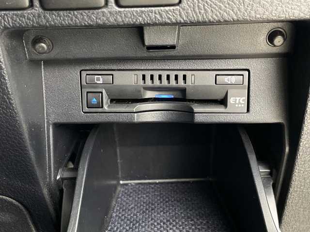 トヨタ ヴェルファイア Z Gエディション 愛知県 2020(令2)年 5.3万km ホワイトパールクリスタルシャイン 禁煙車/純正10インチナビ/（CD/DVD/USB/Bluetooth/フルセグTV）/バックカメラ/純正フリップダウンモニター/シーケンシャルウインカー/トヨタセーフティセンス/・プリクラッシュセーフティ/・レーントレーシングアシスト/・クリアランスソナー/・パーキングサポートブレーキ/・ロードサインアシスト/・レーダークルーズコントロール/・オートマチックハイビーム/ETC/ドライブレコーダー/合皮シート/前席シートヒーター/前席シートベンチレーション/オットマン/パワーシート/メモリシート/革巻きステアリング/ステアリングヒーター/両側パワースライドドア/パワーバックドア/純正18インチアルミホイール/スマートキー/スペアキー1本/プッシュスタート/三眼LEDヘッドライト/フロントフォグランプ/オートライト/純正フロアマット/電子パーキングブレーキ/オートホールド/電動格納ミラー