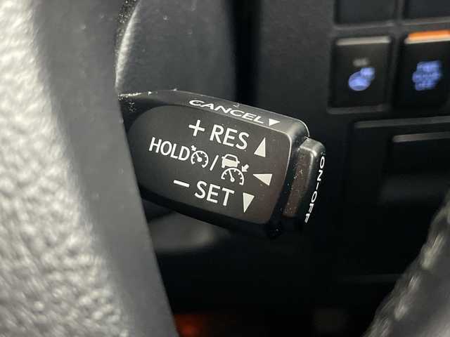 トヨタ ヴェルファイア Z Gエディション 愛知県 2020(令2)年 5.3万km ホワイトパールクリスタルシャイン 禁煙車/純正10インチナビ/（CD/DVD/USB/Bluetooth/フルセグTV）/バックカメラ/純正フリップダウンモニター/シーケンシャルウインカー/トヨタセーフティセンス/・プリクラッシュセーフティ/・レーントレーシングアシスト/・クリアランスソナー/・パーキングサポートブレーキ/・ロードサインアシスト/・レーダークルーズコントロール/・オートマチックハイビーム/ETC/ドライブレコーダー/合皮シート/前席シートヒーター/前席シートベンチレーション/オットマン/パワーシート/メモリシート/革巻きステアリング/ステアリングヒーター/両側パワースライドドア/パワーバックドア/純正18インチアルミホイール/スマートキー/スペアキー1本/プッシュスタート/三眼LEDヘッドライト/フロントフォグランプ/オートライト/純正フロアマット/電子パーキングブレーキ/オートホールド/電動格納ミラー