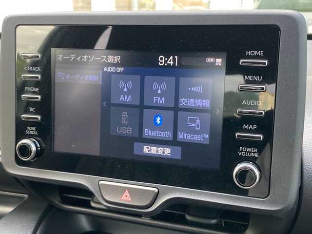 トヨタ ヤリス X 愛媛県 2020(令2)年 2万km シルバー ディスプレイオーディオ /・ナビキット /・Bluetooth USB /ビルトインETC /プリクラッシュセーフティー  /・衝突軽減ブレーキ /・レーンキープアシスト /・クリアランスソナー /・標識認識機能 /・オートハイビーム /アイドリングストップ/フロアマット/電動格納ミラー/・ウィンカーミラー /リモコンキー/・スペアキー/取扱説明書/保証書