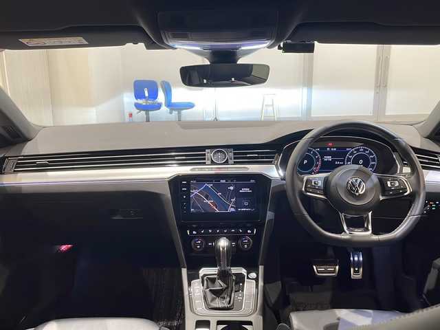 フォルクスワーゲン アルテオン TSI 4モーション Rラインアドバンス 新潟県 2019(平31)年 1.3万km ディープブラックパールエフェクト アダプティブクルーズコントロール/レーンキープアシストシステム/渋滞時追従支援システム/ダイナミックライトアシスト/全周囲カメラ/ETC2.0/駐車支援システム/パークディスタンスコントロール/プリクラッシュブレーキシステム/ESC/ブレーキアシスト/パワーテールゲート/パドルシフト/インテリアアンビエントライト/パワーシート（D席、N席）/シートマッサージ機能（D席）/シートヒーター（全席）/４WD/アイドリングストップ/プッシュスタート/ドライブレコーダー
