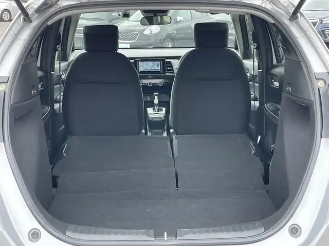 ホンダ フィット ベーシック 道央・札幌 2020(令2)年 5.2万km ルナシルバーM ４WD/社外メモリーナビ/CD/SD/BT/ワンセグ/衝突被害軽減ブレーキ/横滑り防止装置/アダプティブクルーズコントロール/レーンキープアシスト/クリアランスソナー/無効】/４WD/社外メモリーナビ/CD/SD/BT/ワンセグ/衝突被害軽減ブレーキ/横滑り防止装置/アダプティブクルーズコントロール/レーンキープアシスト/クリアランスソナー/バックカメラ/ビルトインETC/ドライブレコーダー/アイドリングストップ/ECONモード/ワイパーデアイサー/ステアリングリモコン/電動パーキング/ブレーキホールド/プッシュスタート/スマートキー/ハロゲンヘッドライト/ヘッドライトレベライザー/電動格納ミラー/ヒーテッドドアミラー/ウィンカーミラー/フロアマット/レンタカー登録