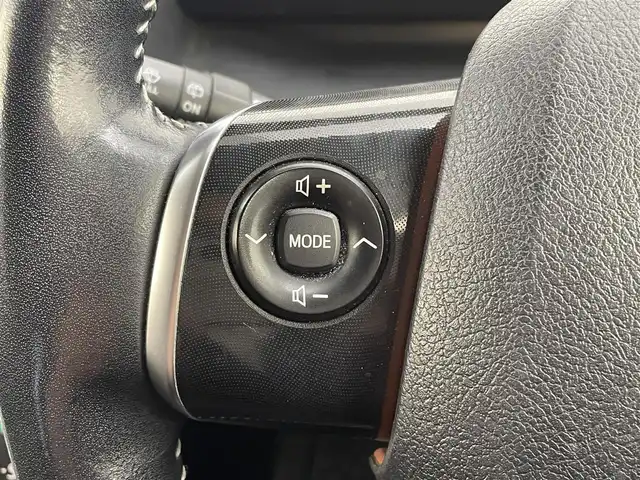 トヨタ シエンタ G クエロ 大分県 2018(平30)年 5.9万km ホワイトパールクリスタルシャイン 純正ナビ/CD/DVD/BT/フルセグ/全方位カメラ/ETC/シートヒーター（D/N）/ステアリングヒーター/ステアリングスイッチ/両側パワースライドドア/オートライト/トヨタセーフティーセンス/・衝突軽減ブレーキ/・レーンキープアシスト/・先行発進お知らせ/・オートハイビーム/モデリスタエアロ（F/S/R）/社外15インチアルミホイール