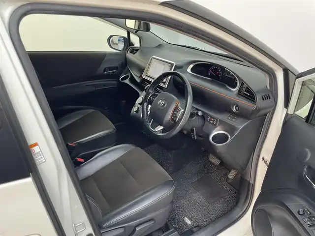 トヨタ シエンタ G クエロ 大分県 2018(平30)年 5.9万km ホワイトパールクリスタルシャイン 純正ナビ/CD/DVD/BT/フルセグ/全方位カメラ/ETC/シートヒーター（D/N）/ステアリングヒーター/ステアリングスイッチ/両側パワースライドドア/オートライト/トヨタセーフティーセンス/・衝突軽減ブレーキ/・レーンキープアシスト/・先行発進お知らせ/・オートハイビーム/モデリスタエアロ（F/S/R）/社外15インチアルミホイール