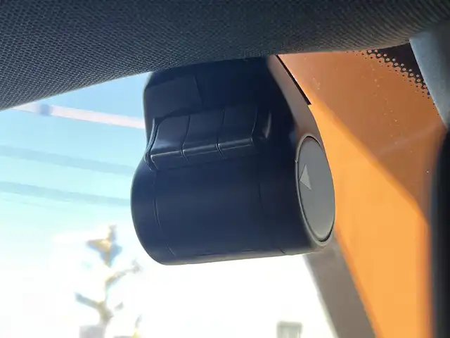 メルセデス・ベンツ Ｅ２００ クーペ スポーツ 岐阜県 2018(平30)年 2.4万km ポーラホワイト レーダーセーフティパッケージ/　アクティブディスタンスディストロニック/　アクティブステアリングアシスト/　アクティブレーンチェンジアシスト/　アクティブエマージェンシーストップアシスト/　PRE-SAFE/　アクティブブレーキアシスト（歩行者、飛び出し検知）/　アクティブブラインドスポットアシスト/　アクティブレーンキーピングアシスト/　トラフィックサインアシスト/マルチビームLEDヘッドライト/ヘッドアップディスプレイ/純正HDDナビ/フルセグTV/Bluetooth/AppleCarPlay/Android Auto/全方位カメラ/前席メモリー付パワーシート/シートヒーター/アンビエントライト/保証書、取扱説明書