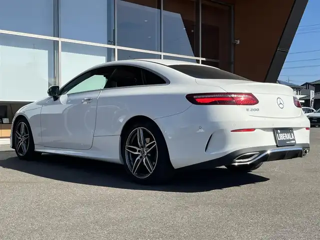 メルセデス・ベンツ Ｅ２００ クーペ スポーツ 岐阜県 2018(平30)年 2.4万km ポーラホワイト レーダーセーフティパッケージ/　アクティブディスタンスディストロニック/　アクティブステアリングアシスト/　アクティブレーンチェンジアシスト/　アクティブエマージェンシーストップアシスト/　PRE-SAFE/　アクティブブレーキアシスト（歩行者、飛び出し検知）/　アクティブブラインドスポットアシスト/　アクティブレーンキーピングアシスト/　トラフィックサインアシスト/マルチビームLEDヘッドライト/ヘッドアップディスプレイ/純正HDDナビ/フルセグTV/Bluetooth/AppleCarPlay/Android Auto/全方位カメラ/前席メモリー付パワーシート/シートヒーター/アンビエントライト/保証書、取扱説明書
