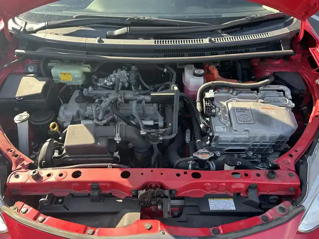 トヨタ アクア G ブラックソフトレザーセレ 栃木県 2017(平29)年 4.4万km スーパーレッドⅤ トヨタセーフティセンスC/・プリクラッシュセーフティシステム/・レーンディパーチャーアラート/・オートマチックハイビーム/純正メモリナビ/TV/CD/Bluetooth/SD/バックカメラ/ビルトインETC/スマートキー/プッシュEgスタート/合皮ブラックソフトレザーシート/シートヒーター/LEDヘッドライト/純正フロアマット/ドライブレコーダー/クルーズコントロール/ステアリングリモコン