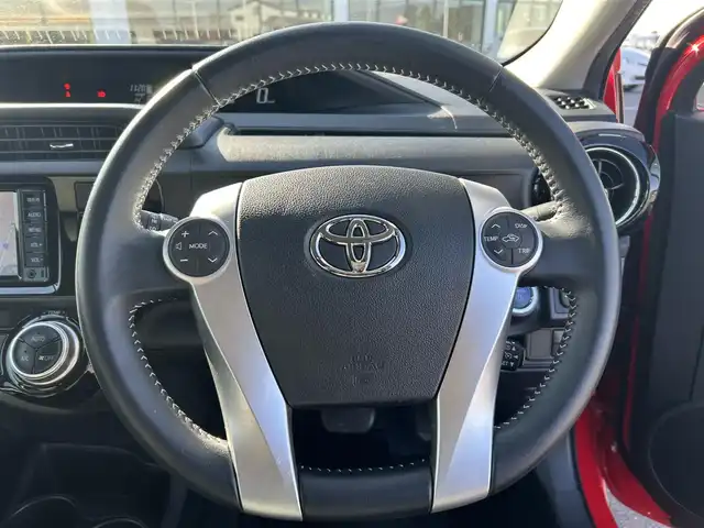 トヨタ アクア G ブラックソフトレザーセレ 栃木県 2017(平29)年 4.4万km スーパーレッドⅤ トヨタセーフティセンスC/・プリクラッシュセーフティシステム/・レーンディパーチャーアラート/・オートマチックハイビーム/純正メモリナビ/TV/CD/Bluetooth/SD/バックカメラ/ビルトインETC/スマートキー/プッシュEgスタート/合皮ブラックソフトレザーシート/シートヒーター/LEDヘッドライト/純正フロアマット/ドライブレコーダー/クルーズコントロール/ステアリングリモコン