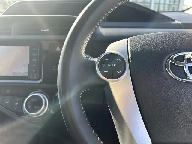 トヨタ アクア G ブラックソフトレザーセレ 栃木県 2017(平29)年 4.4万km スーパーレッドⅤ トヨタセーフティセンスC/・プリクラッシュセーフティシステム/・レーンディパーチャーアラート/・オートマチックハイビーム/純正メモリナビ/TV/CD/Bluetooth/SD/バックカメラ/ビルトインETC/スマートキー/プッシュEgスタート/合皮ブラックソフトレザーシート/シートヒーター/LEDヘッドライト/純正フロアマット/ドライブレコーダー/クルーズコントロール/ステアリングリモコン