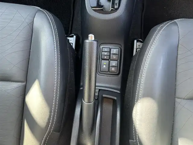 トヨタ アクア G ブラックソフトレザーセレ 栃木県 2017(平29)年 4.4万km スーパーレッドⅤ トヨタセーフティセンスC/・プリクラッシュセーフティシステム/・レーンディパーチャーアラート/・オートマチックハイビーム/純正メモリナビ/TV/CD/Bluetooth/SD/バックカメラ/ビルトインETC/スマートキー/プッシュEgスタート/合皮ブラックソフトレザーシート/シートヒーター/LEDヘッドライト/純正フロアマット/ドライブレコーダー/クルーズコントロール/ステアリングリモコン