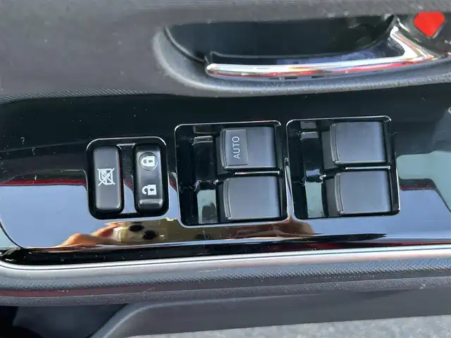 トヨタ アクア G ブラックソフトレザーセレ 栃木県 2017(平29)年 4.4万km スーパーレッドⅤ トヨタセーフティセンスC/・プリクラッシュセーフティシステム/・レーンディパーチャーアラート/・オートマチックハイビーム/純正メモリナビ/TV/CD/Bluetooth/SD/バックカメラ/ビルトインETC/スマートキー/プッシュEgスタート/合皮ブラックソフトレザーシート/シートヒーター/LEDヘッドライト/純正フロアマット/ドライブレコーダー/クルーズコントロール/ステアリングリモコン