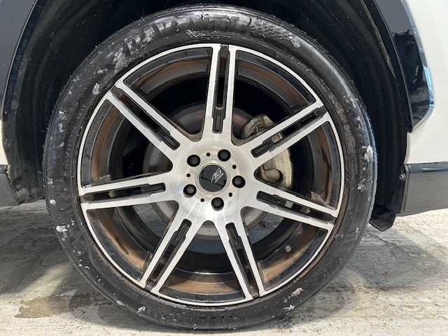 トヨタ ＲＡＶ４ ＰＨＶ G Z 宮城県 2021(令3)年 4.3万km ホワイトパールクリスタルシャイン ガーニッシュ（フロント/サイド/リア）/トヨタセーフティーセンス/・車線逸脱警報装置/・ブラインドスポットモニター/・プリクラッシュセーフティ/・パーキングサポートブレーキ/・ロードサインアシスト/・先行車発進告知機能/純正ナビ/・フルセグTV/・Bluetooth/USB/・全方位カメラ/・2.0ETC/・ドライブレコーダー（前後）/・純正充電ケーブル/・100V充電/アイドリングストップ/電子パーキング/・オートブレーキホールド/革巻きステアリング/・ステアリングスイッチ/レザーシート/・パワーシート（運転席/助手席）/・エアシート（運転席/助手席）/・シートヒーター（運転席/助手席）/LEDヘッドライト/・オートハイビーム/・オートライト/純正フロアマット