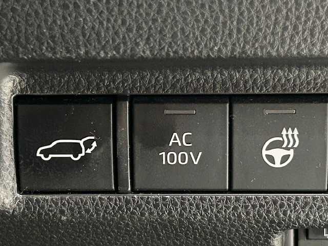 トヨタ ＲＡＶ４ ＰＨＶ G Z 宮城県 2021(令3)年 4.3万km ホワイトパールクリスタルシャイン ガーニッシュ（フロント/サイド/リア）/トヨタセーフティーセンス/・車線逸脱警報装置/・ブラインドスポットモニター/・プリクラッシュセーフティ/・パーキングサポートブレーキ/・ロードサインアシスト/・先行車発進告知機能/純正ナビ/・フルセグTV/・Bluetooth/USB/・全方位カメラ/・2.0ETC/・ドライブレコーダー（前後）/・純正充電ケーブル/・100V充電/アイドリングストップ/電子パーキング/・オートブレーキホールド/革巻きステアリング/・ステアリングスイッチ/レザーシート/・パワーシート（運転席/助手席）/・エアシート（運転席/助手席）/・シートヒーター（運転席/助手席）/LEDヘッドライト/・オートハイビーム/・オートライト/純正フロアマット